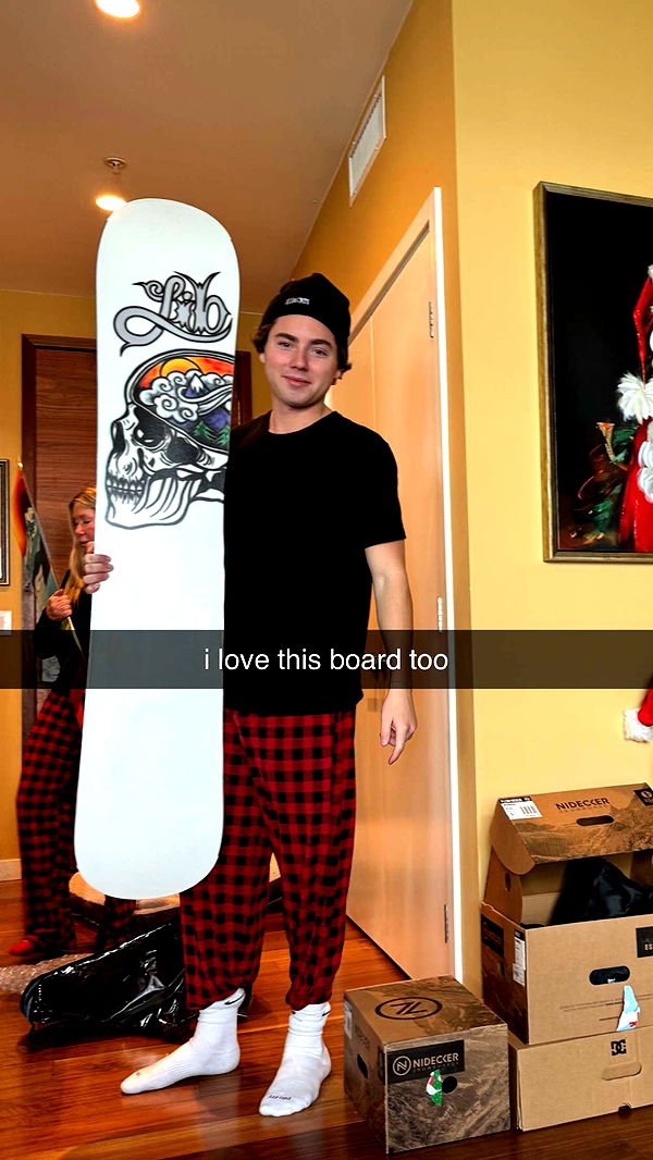 chloerosenbaum image ~ Altpins