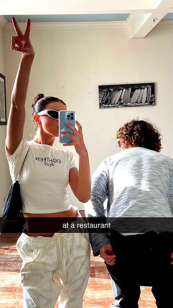 chloerosenbaum image ~ Altpins