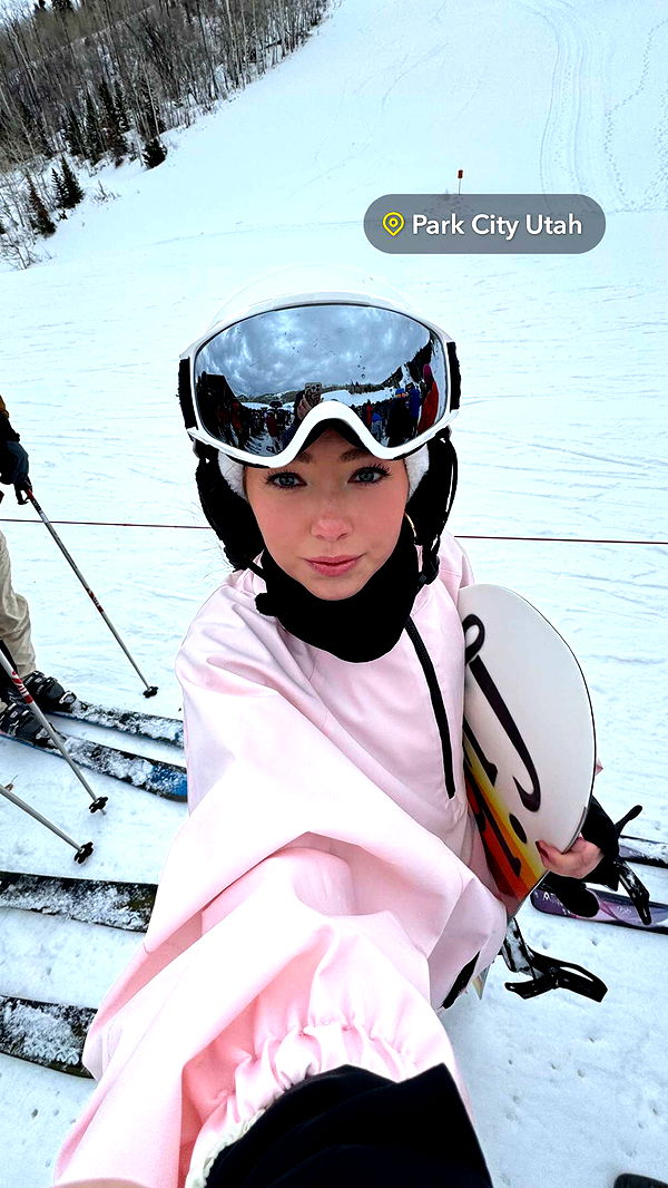 chloerosenbaum image ~ Altpins