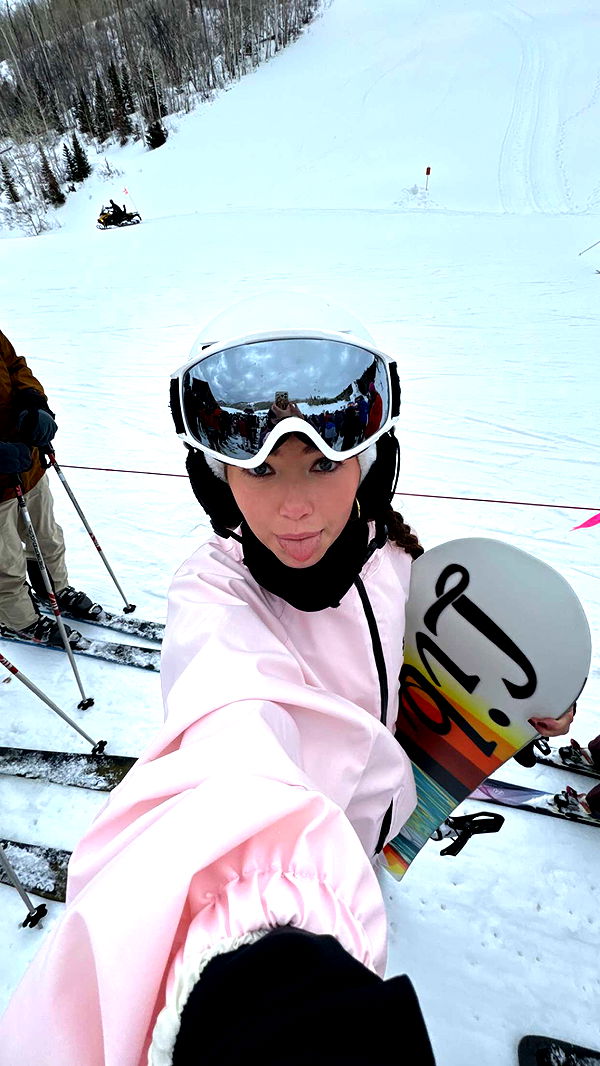 chloerosenbaum image ~ Altpins