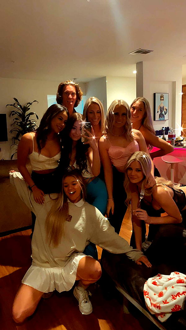 chloerosenbaum image ~ Altpins