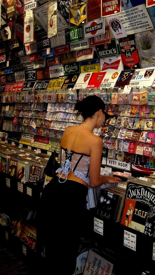 chloerosenbaum image ~ Altpins