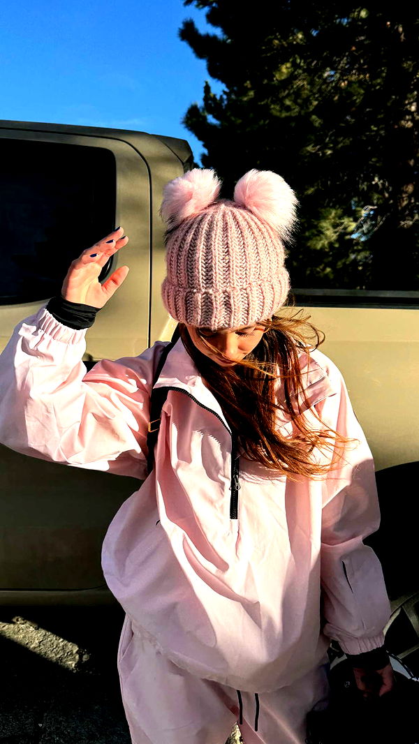 chloerosenbaum image ~ Altpins