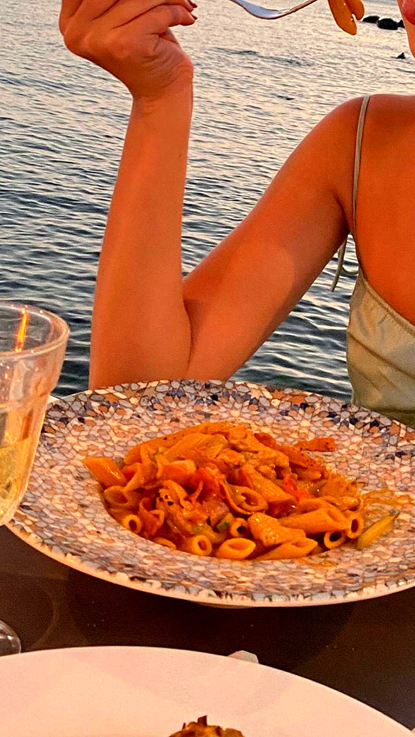 chloerosenbaum image ~ Altpins