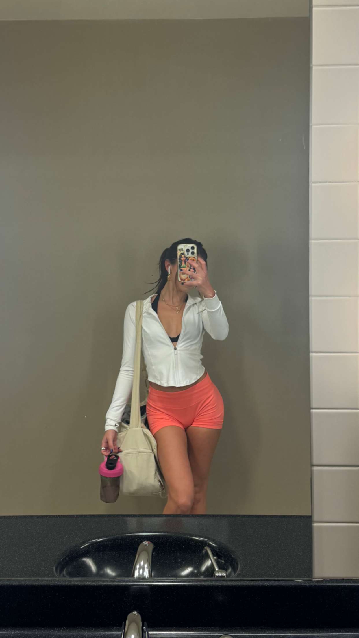 chloerosenbaum snapchat image archive image