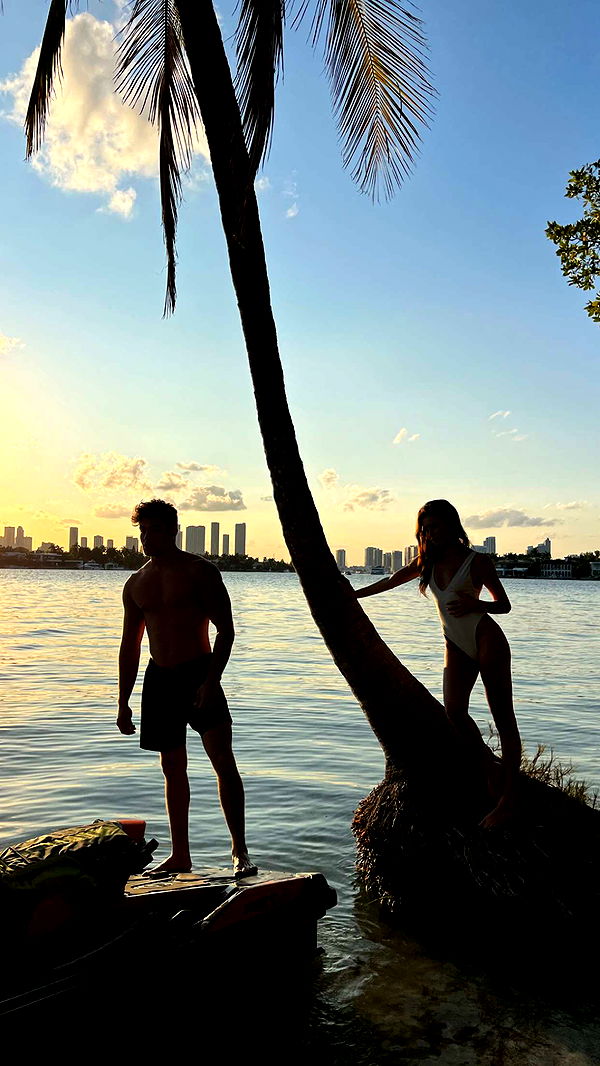 chloerosenbaum image ~ Altpins