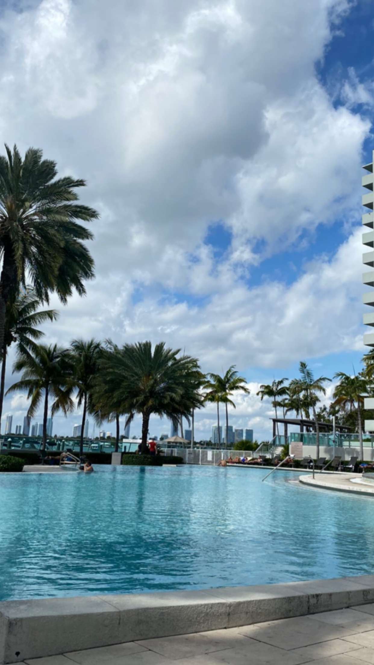 chloerosenbaum snapchat image archive image