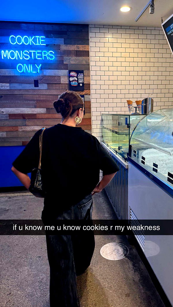 chloerosenbaum image ~ Altpins