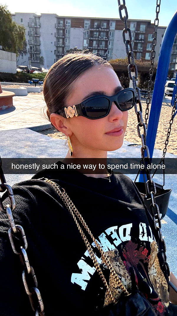 chloerosenbaum image ~ Altpins