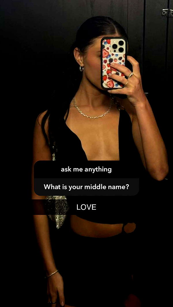 chloerosenbaum image ~ Altpins