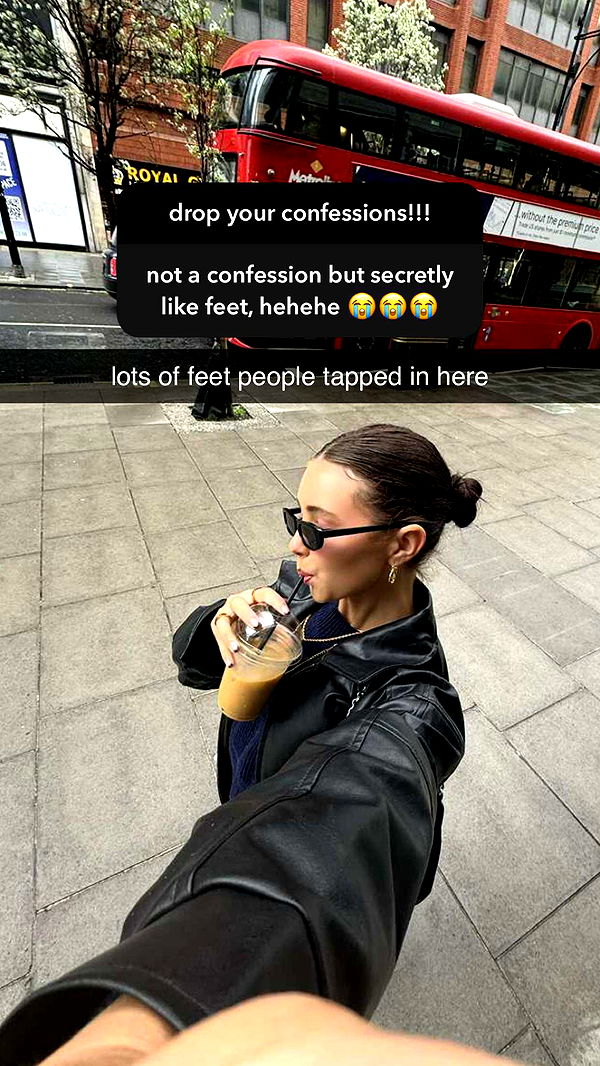 chloerosenbaum image ~ Altpins