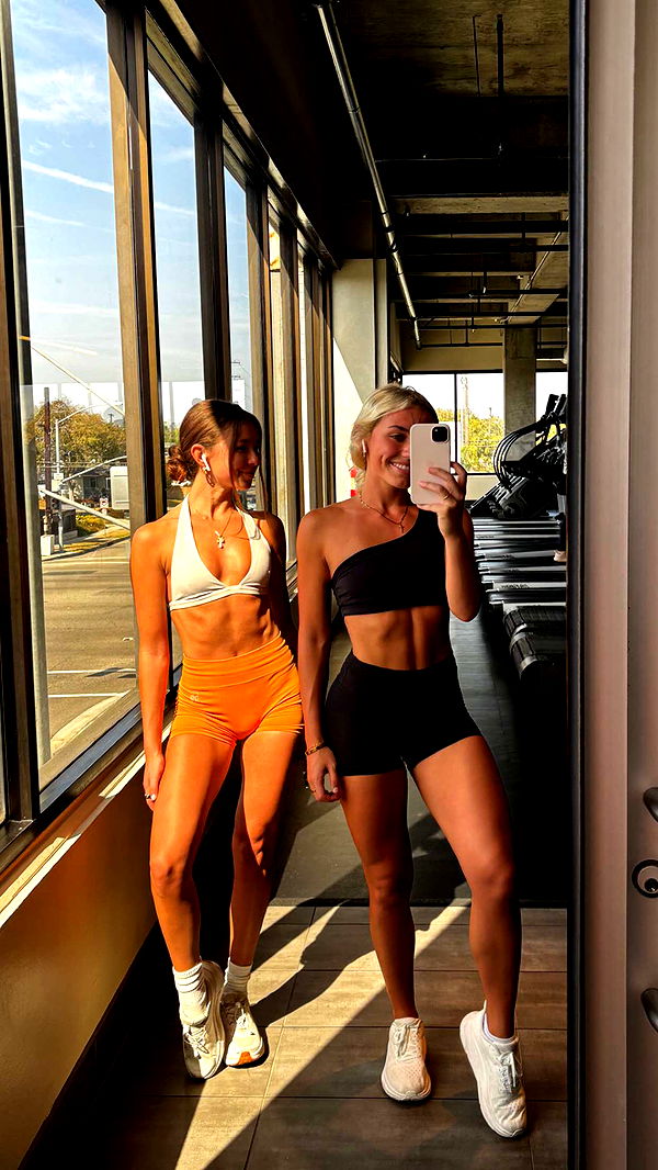 chloerosenbaum image ~ Altpins