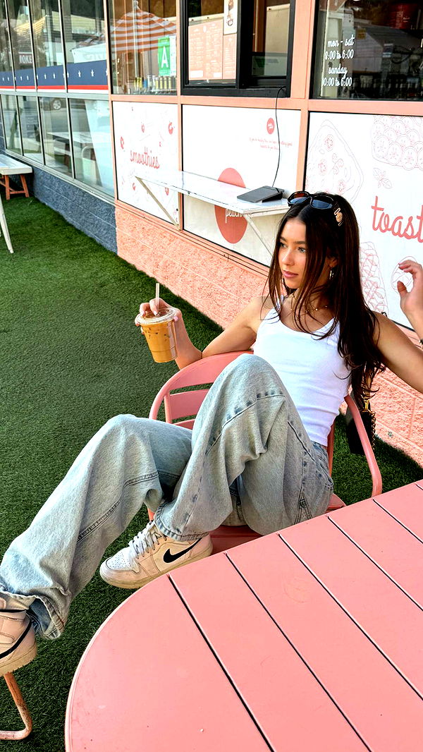 chloerosenbaum image ~ Altpins