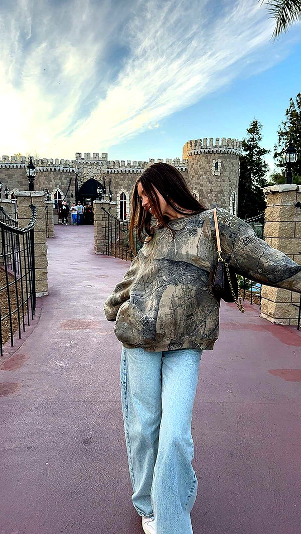 chloerosenbaum image ~ Altpins