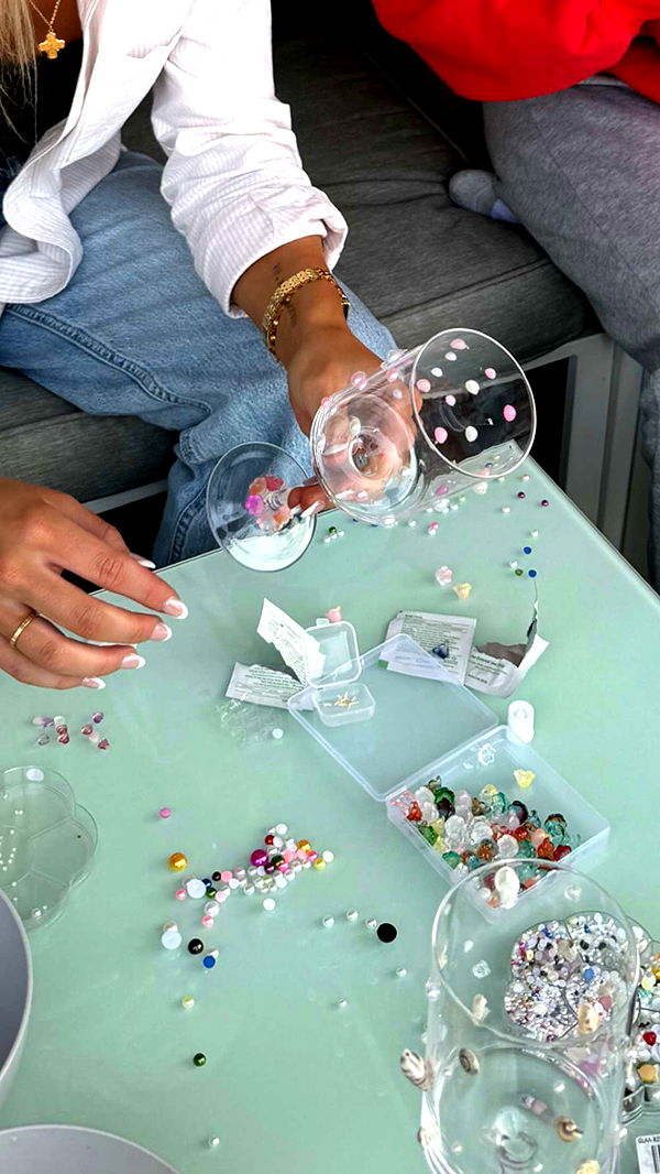 chloerosenbaum image ~ Altpins