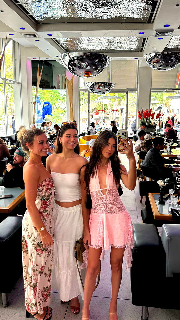 chloerosenbaum image ~ Altpins