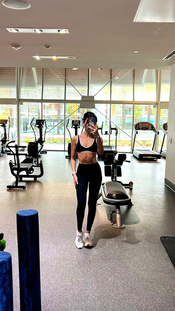 chloerosenbaum image ~ Altpins