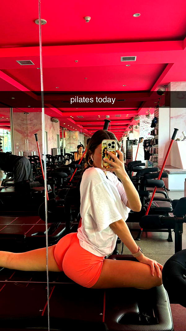 chloerosenbaum image ~ Altpins