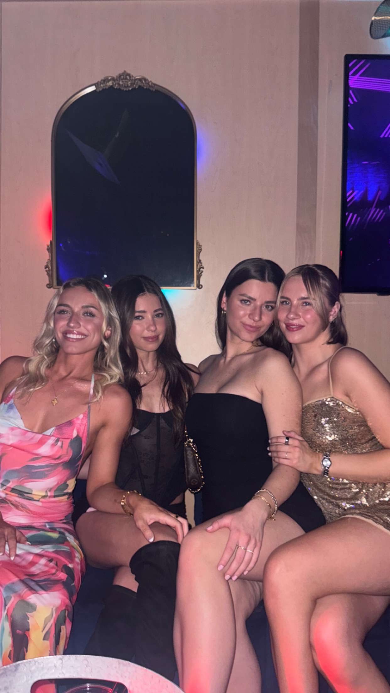 chloerosenbaum snapchat image archive image