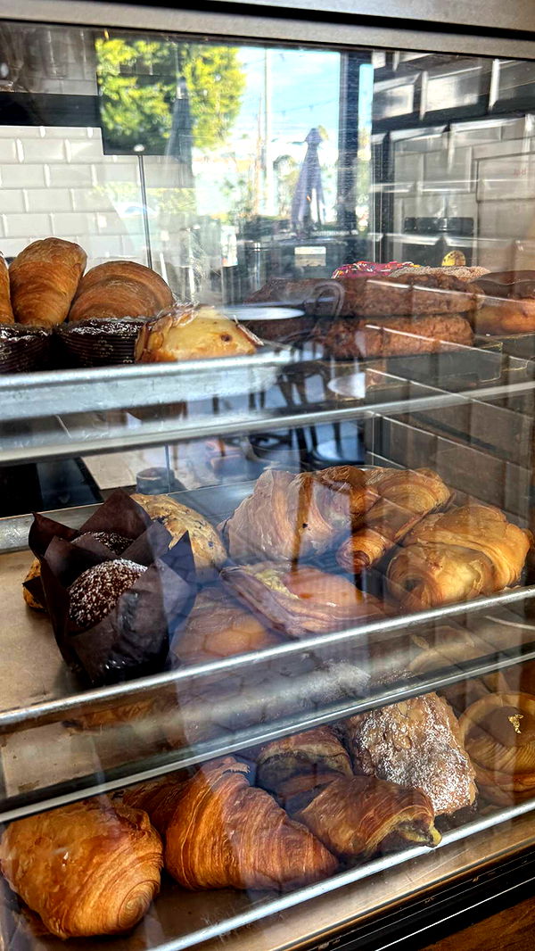 chloerosenbaum image ~ Altpins