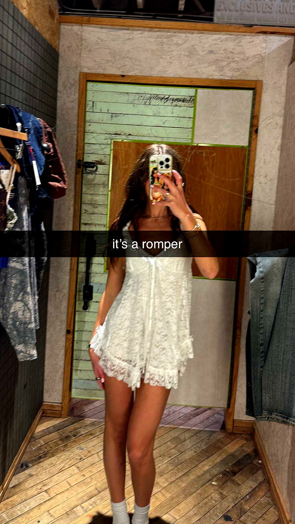 chloerosenbaum image ~ Altpins