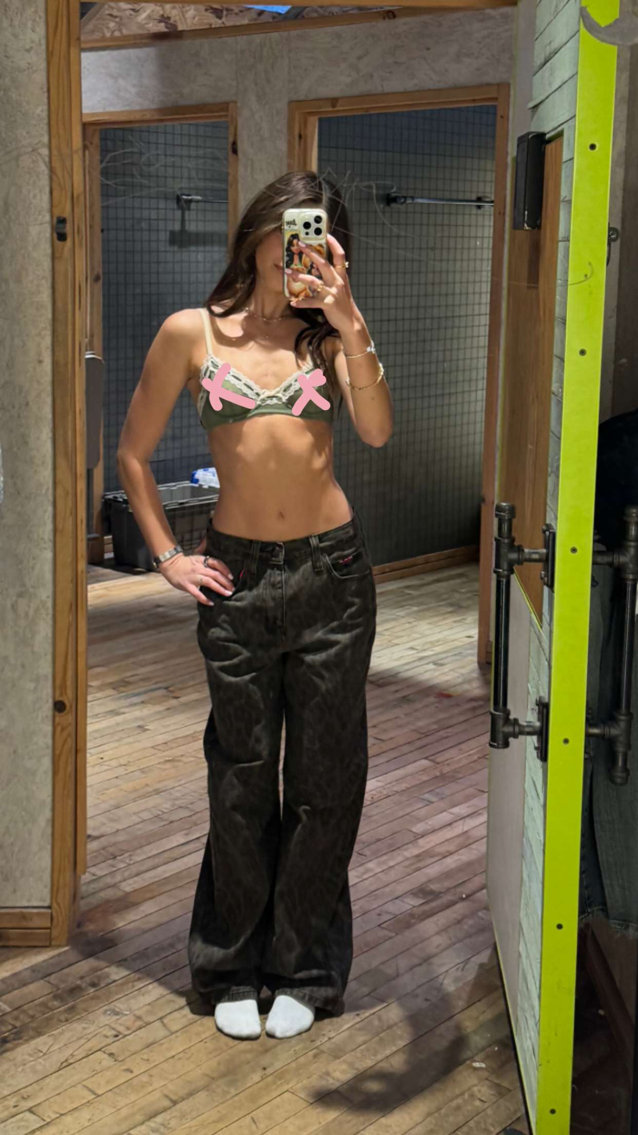 chloerosenbaum snapchat image archive image