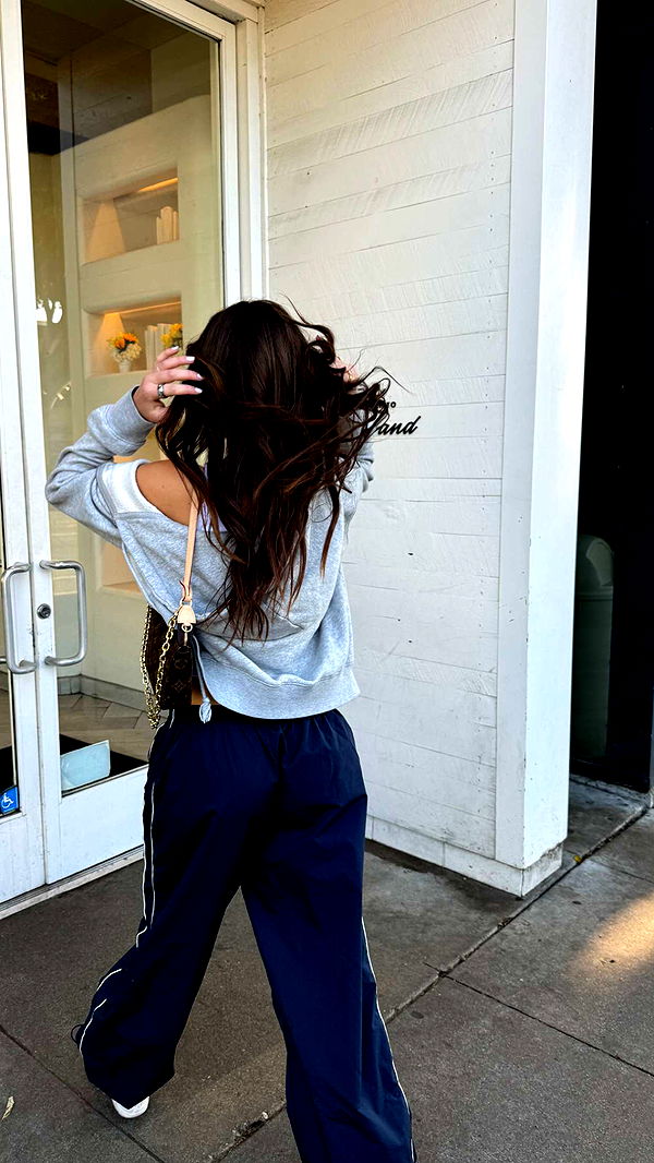 chloerosenbaum image ~ Altpins