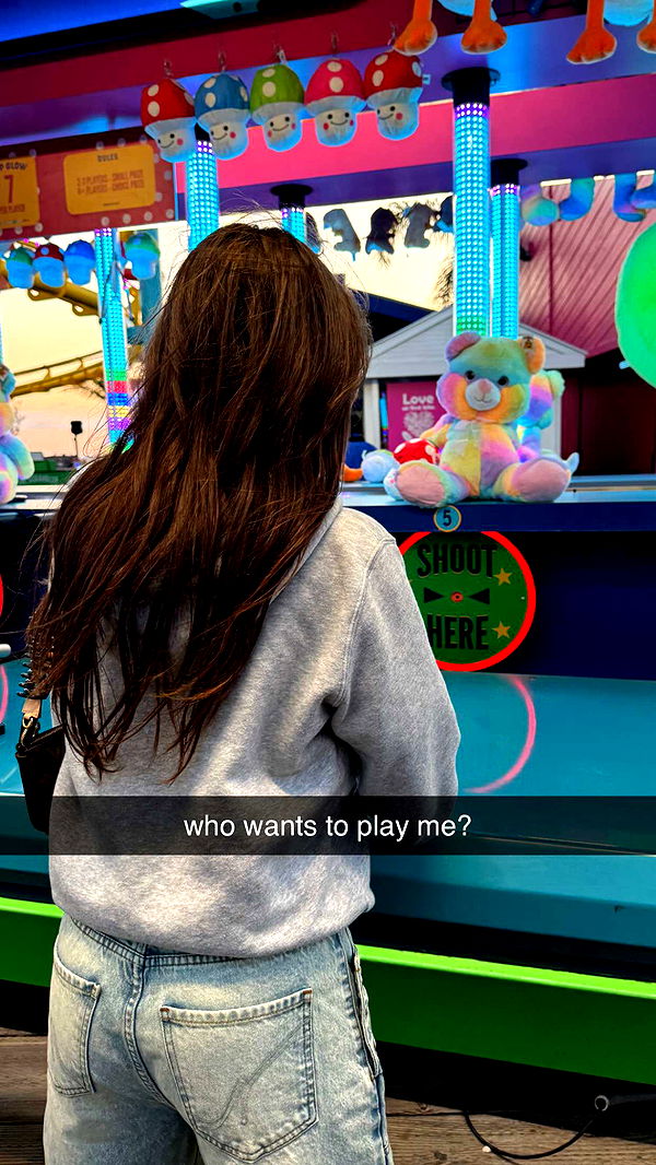 chloerosenbaum image ~ Altpins