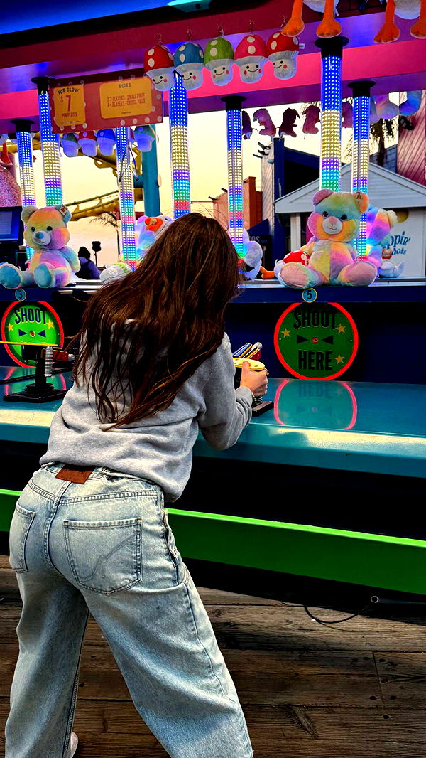 chloerosenbaum image ~ Altpins