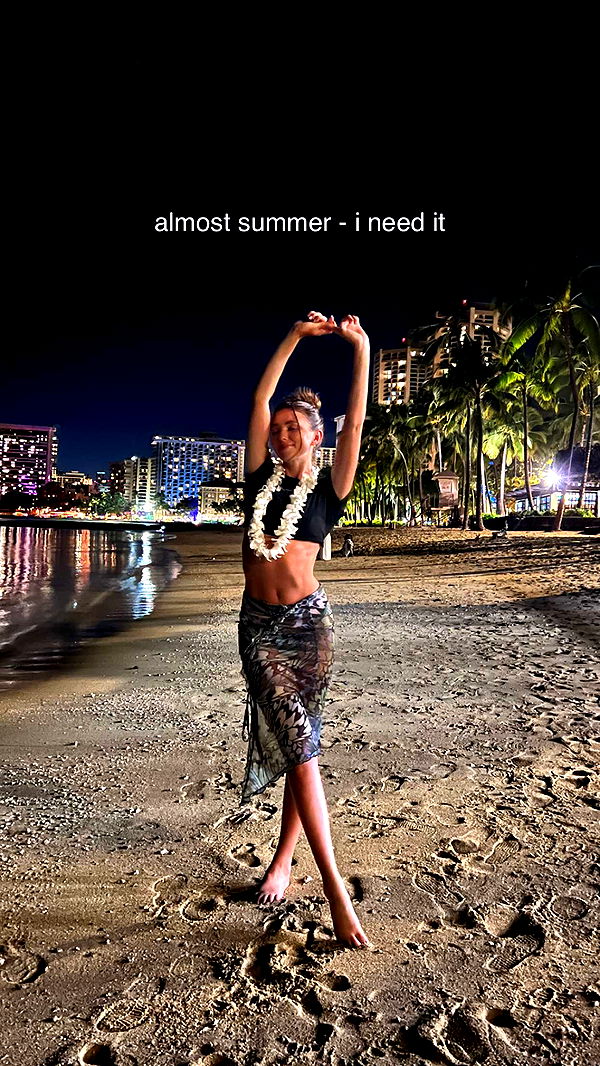 chloerosenbaum image ~ Altpins