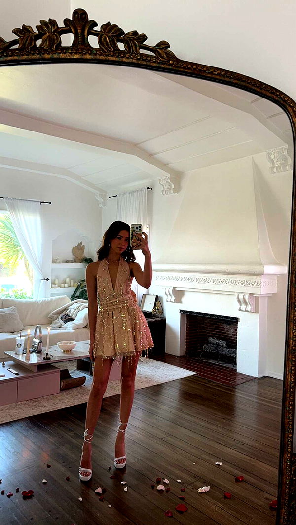 chloerosenbaum image ~ Altpins