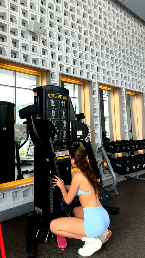 chloerosenbaum image ~ Altpins