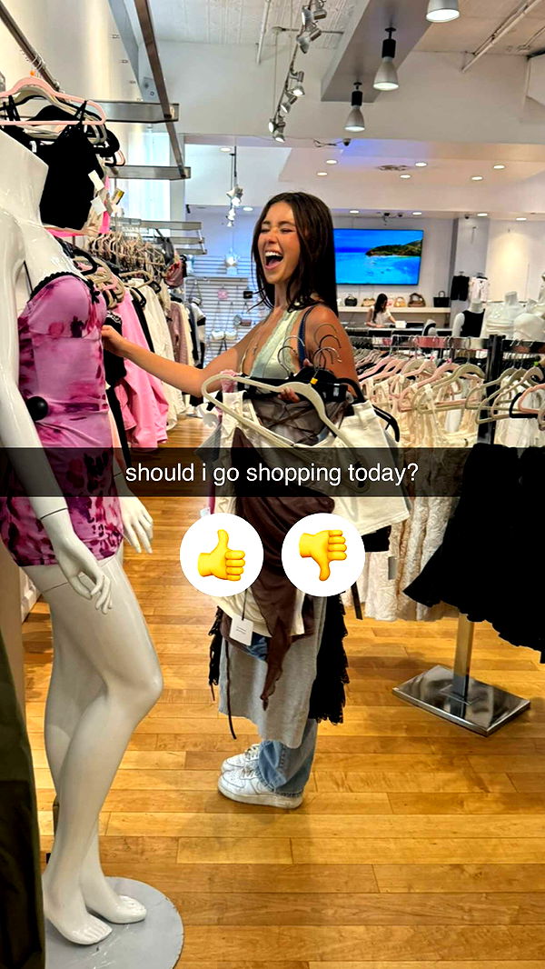 chloerosenbaum image ~ Altpins