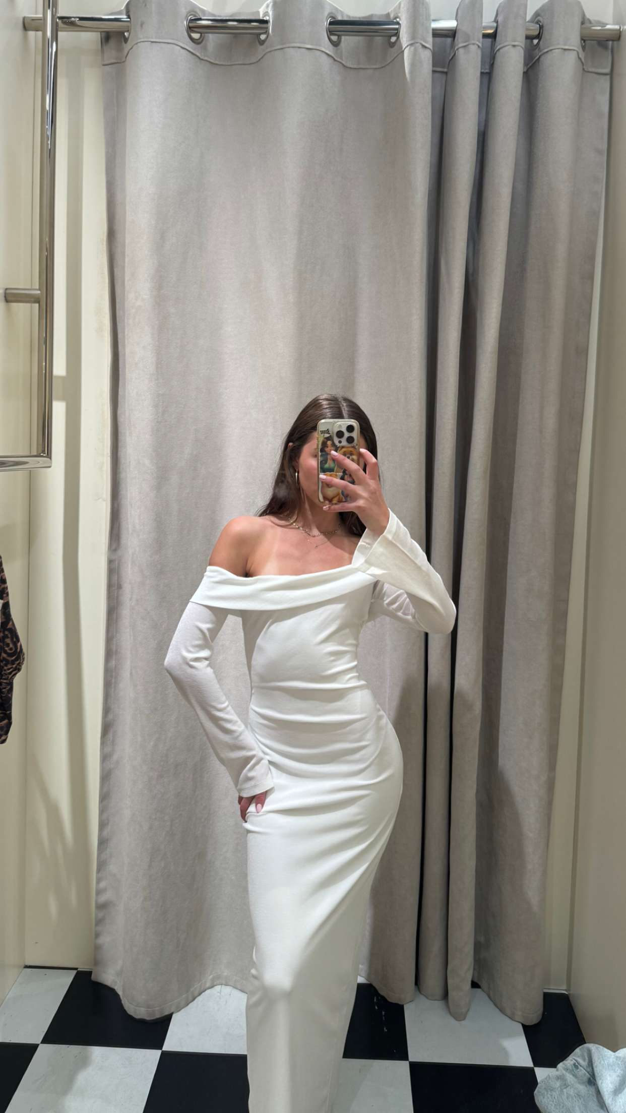 chloerosenbaum snapchat image archive image