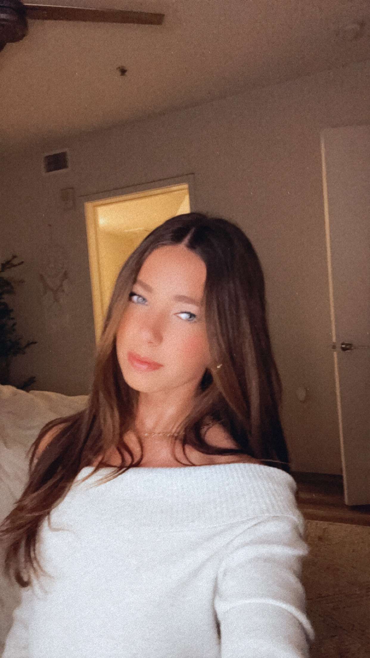 chloerosenbaum snapchat image archive image