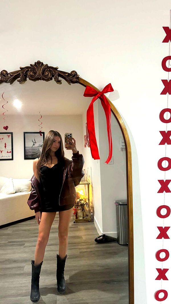 chloerosenbaum image ~ Altpins