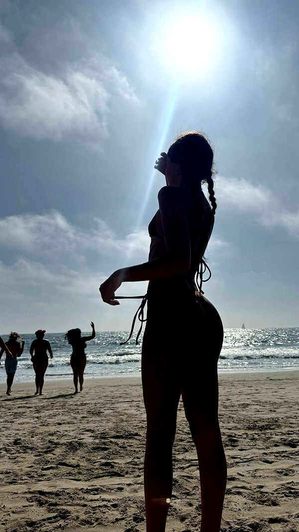 chloerosenbaum image ~ Altpins