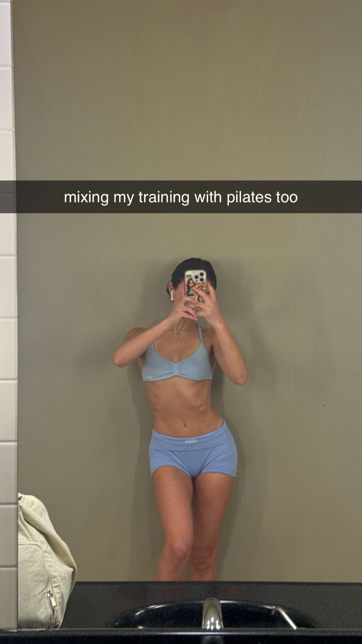 chloerosenbaum snapchat image archive image