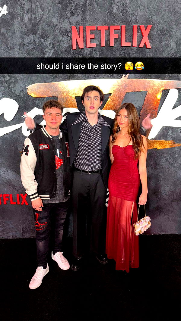 chloerosenbaum image ~ Altpins