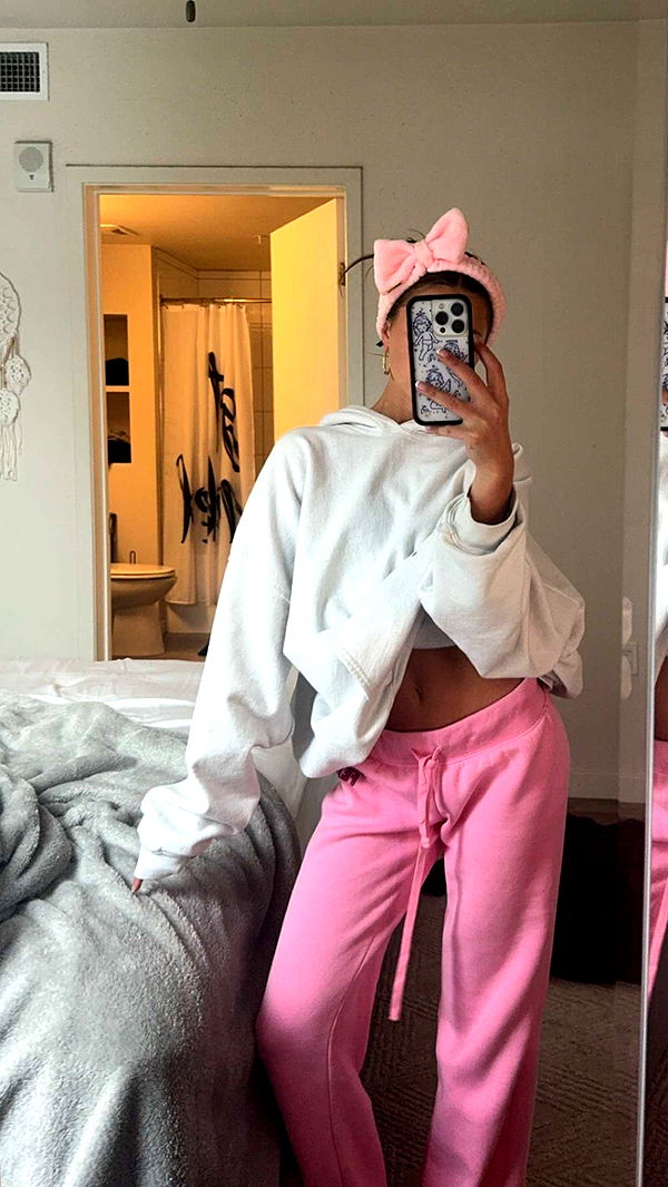 chloerosenbaum image ~ Altpins