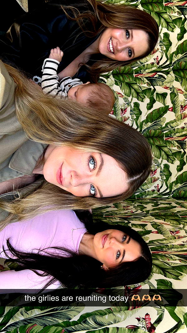 chloerosenbaum image ~ Altpins