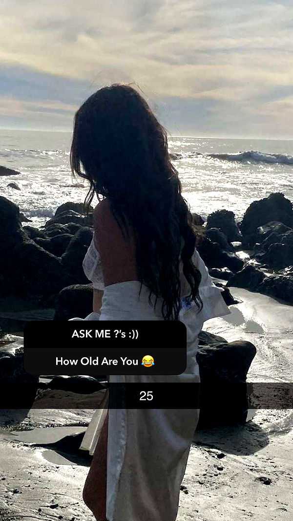 chloerosenbaum image ~ Altpins