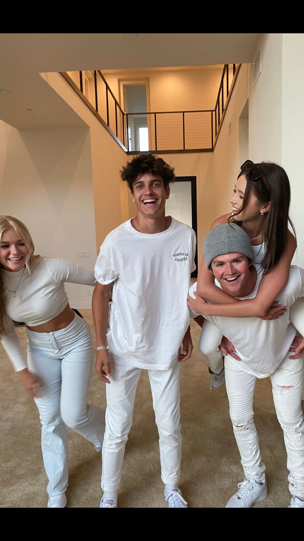 chloerosenbaum snapchat image archive image