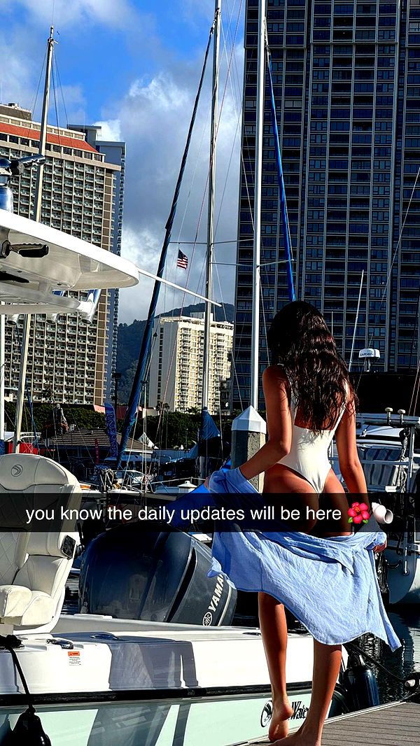 chloerosenbaum image ~ Altpins