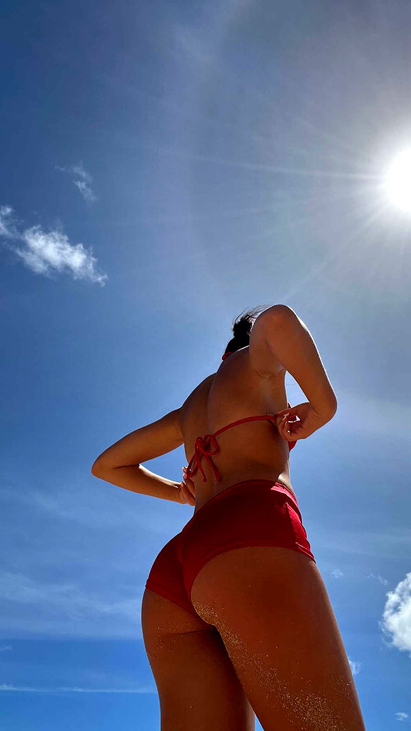 chloerosenbaum image ~ Altpins