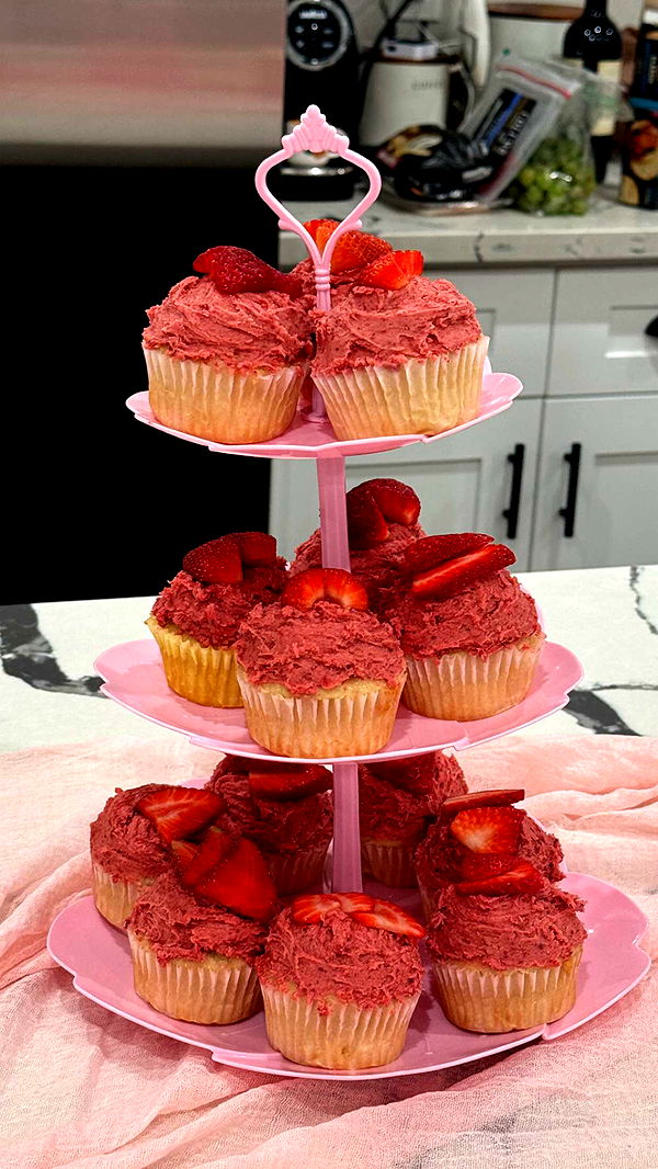 chloerosenbaum image ~ Altpins