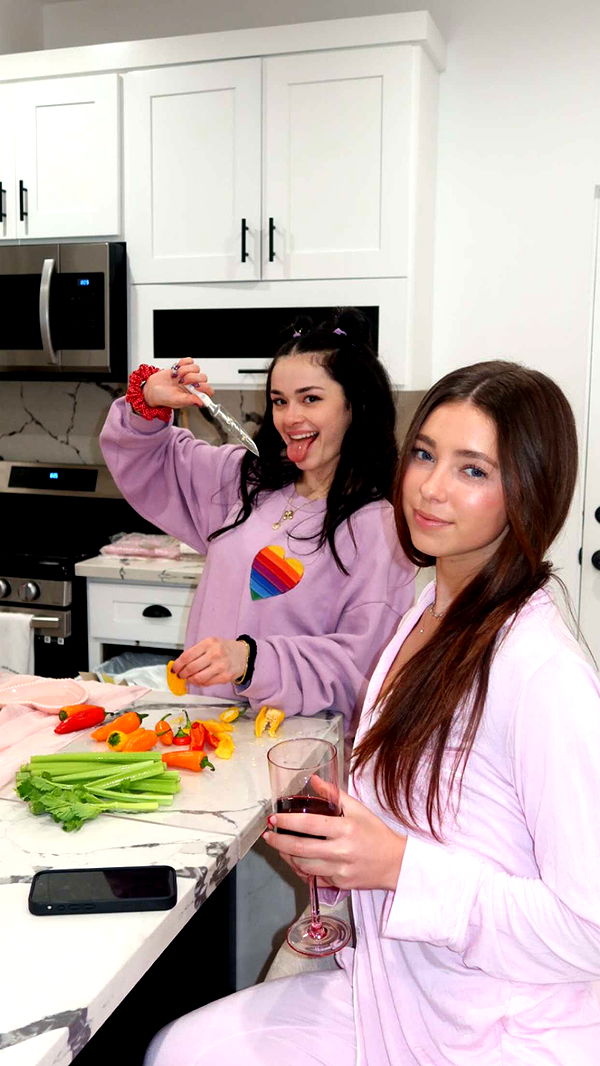 chloerosenbaum image ~ Altpins