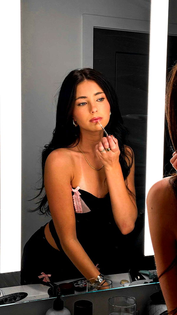 chloerosenbaum image ~ Altpins