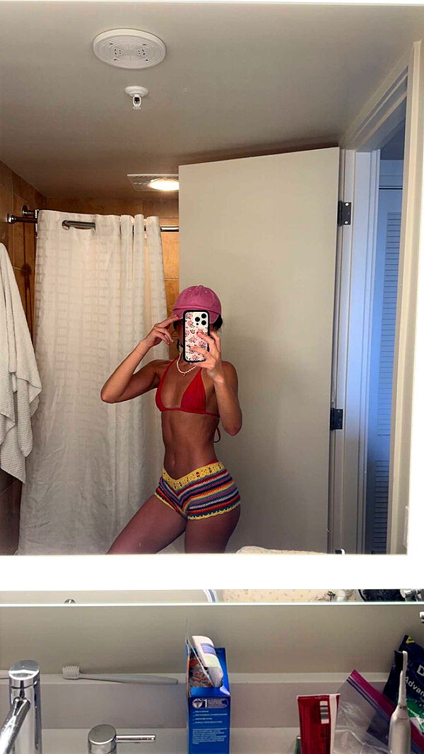 chloerosenbaum image ~ Altpins