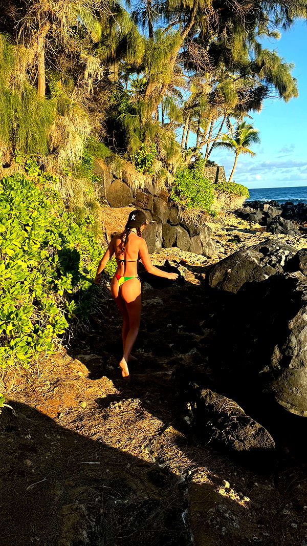 chloerosenbaum image ~ Altpins